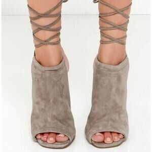 Steve Madden Sophie Taupe Suede Leather Leg Wrap Heels 4" Women's Size 7.5